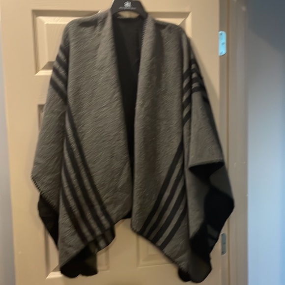 Reversible wrap - Picture 4 of 5